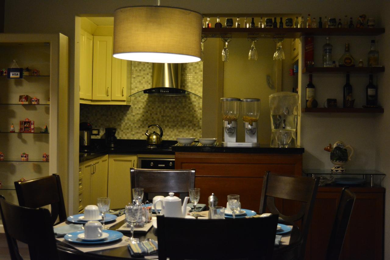 Kangaroo Wasi Airport Bed & Breakfast Лима Экстерьер фото